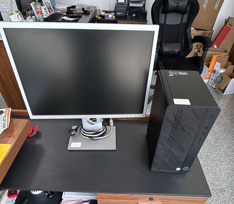 Set Calculator HP 290 G1 MT si monitor DELL P2217, LED, 22 inch, i3-7100, 4 gb ram ddr4, SSD 240 GB, WIN 10 PRO, bonus tastatura si mouse
