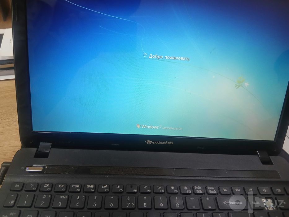 Nootebook sotiladi