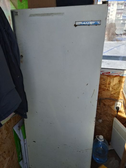 Продам холодильник