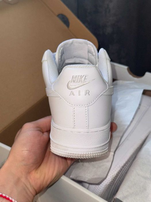 NIKE обувки Air Force 1 '07 White