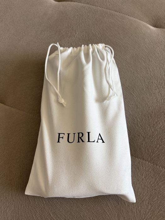 Нов портфейл Furla от естествена кожа