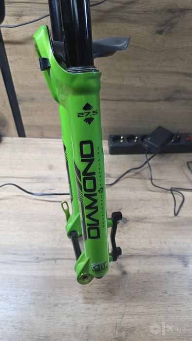 Воздушная вилка DVO DIAMOND 27.5