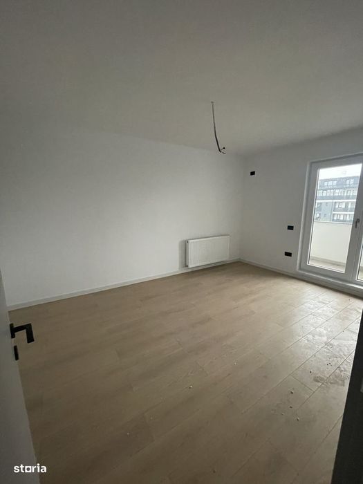 2 camere, loc parcare cadastrat, TVA inclus, strada Diamantului