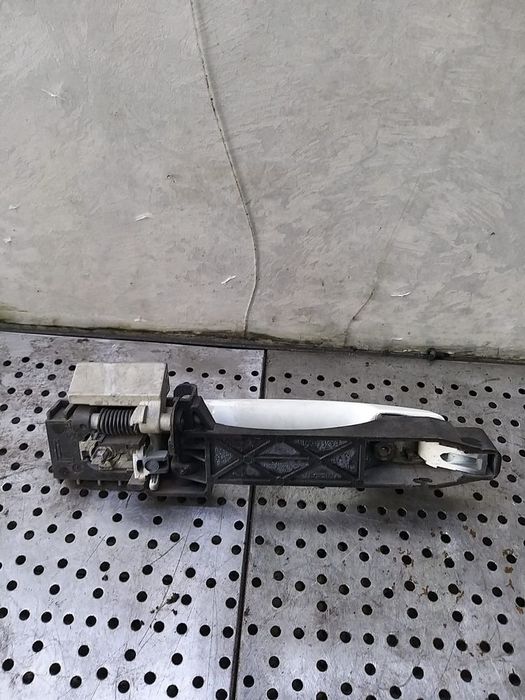 Maner usa stanga fata nissan qashqai j10