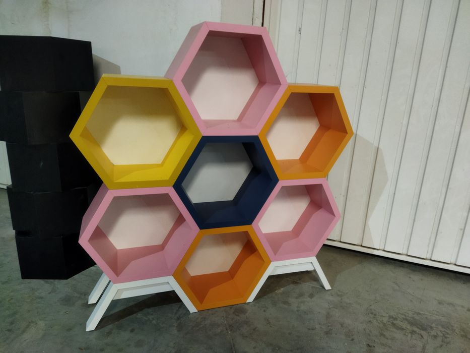 Етажерка , библиотека,цветарник,рафт,полица,шкафче.