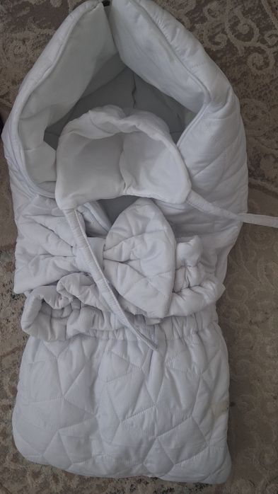 Продам конверт на выписку весенний