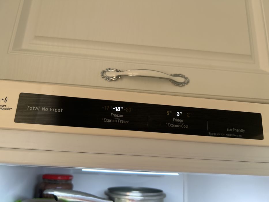 Холодильник LG в отличном состояний