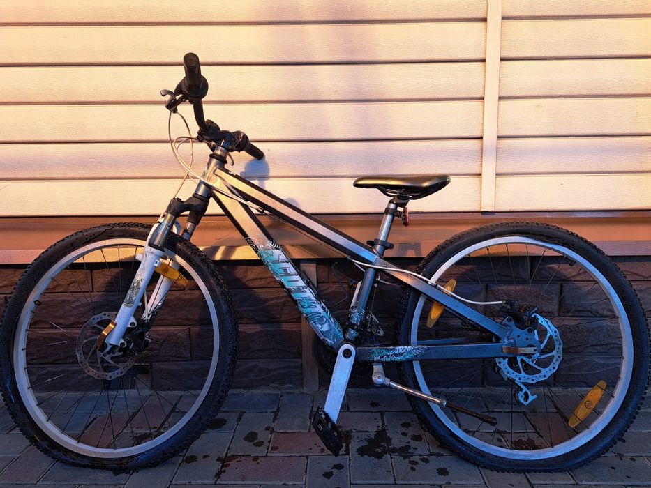 Продам велосипед марки Shimano