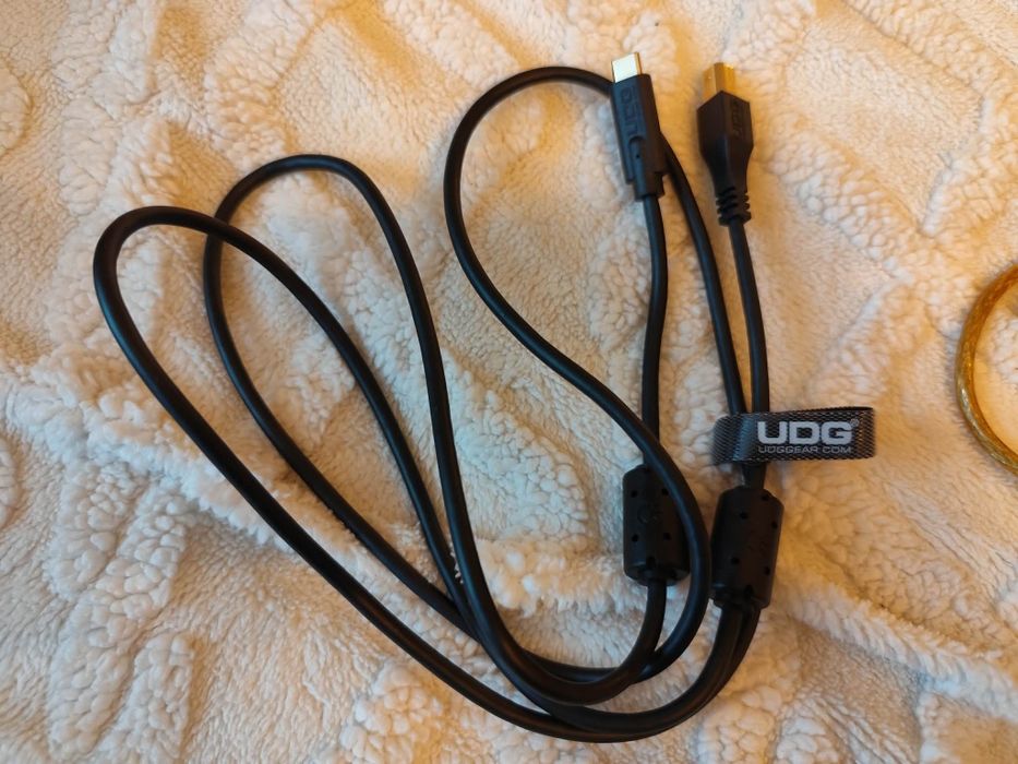 TRAKTOR S4 MK1 DJ контролер