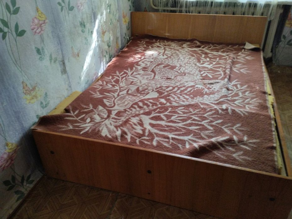Кровать целая, Звоните!