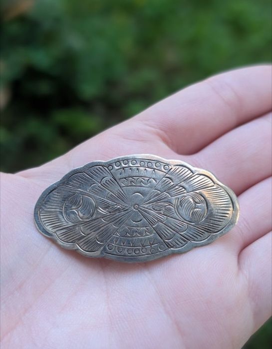 Veche brose din argint, lucrata manual, Germania