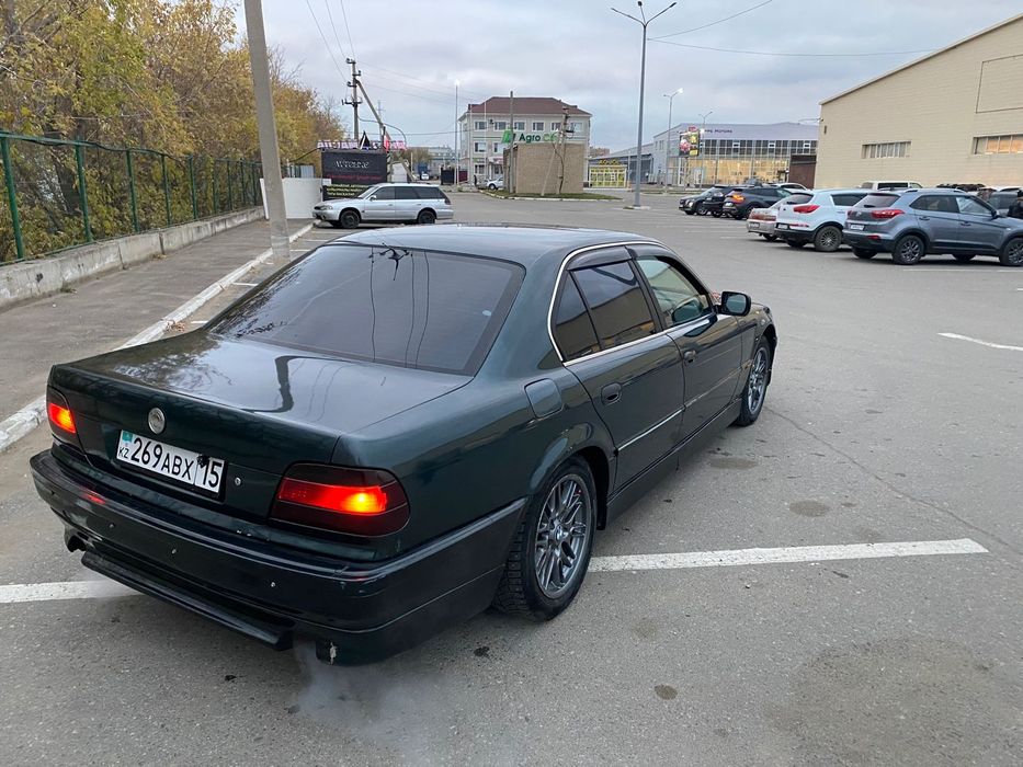 Продаеться БМВ е 38 об 4 литра