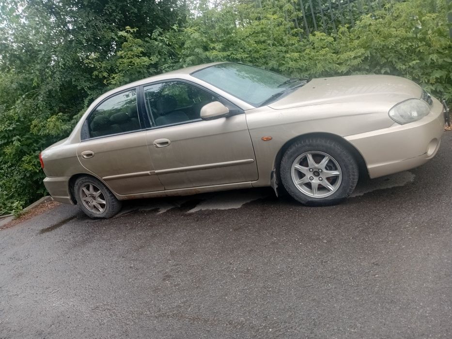 Продам машину kia specta