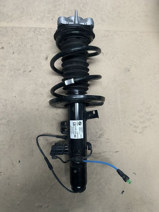 Bmw G26 преден ляв амортисьор Adaptive 6886253