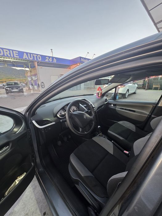 Peugeot 207 benzina+GPL