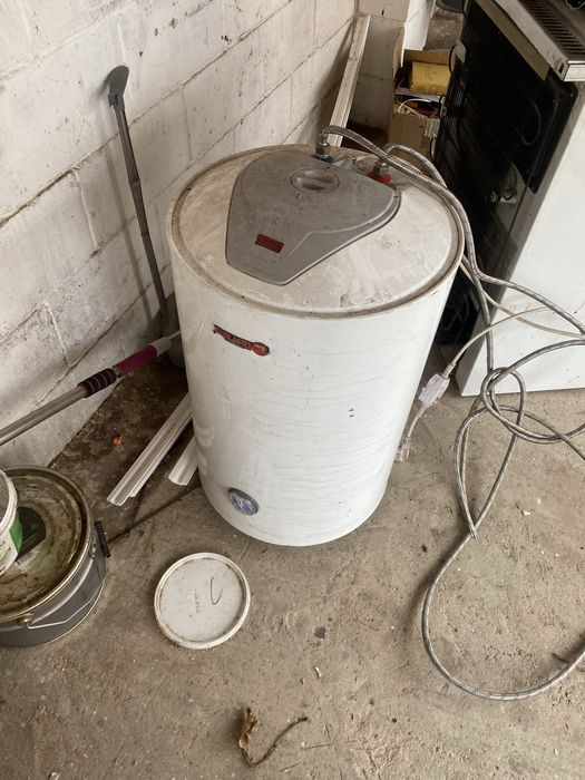 Продам боллер в среднем состоянии