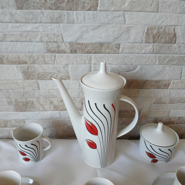 Чисто нов сервиз за кафе - 17 части  - Фаб. Дянко Стефанов (ДИАМАНТ)