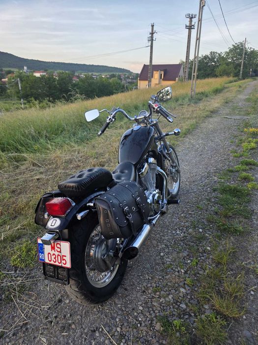 Suzuki Intruder VS800