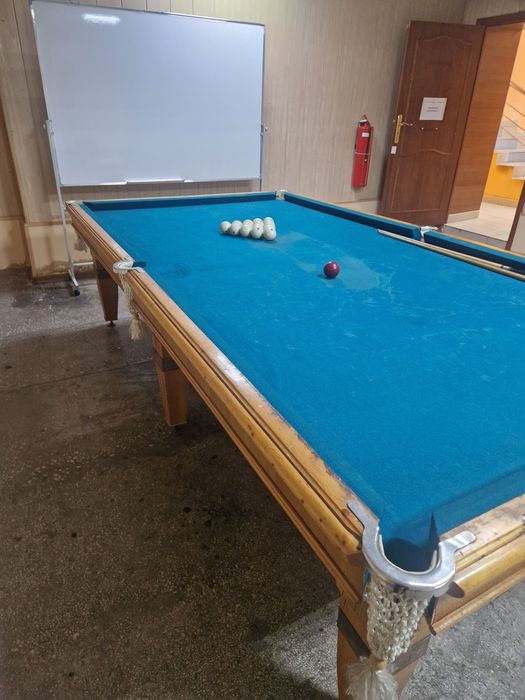 Продам бильярдный стол