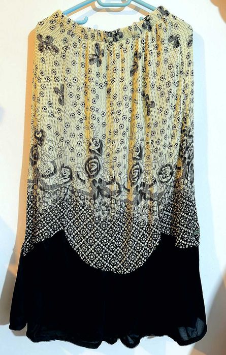 Fusta eleganta pentru doamne elegante