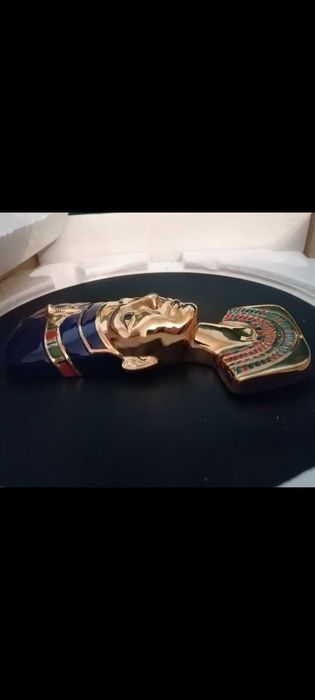 Vand farfurie 3D cu Nefertiti pictata manual