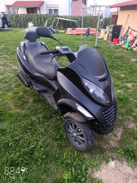 Piaggio MP3, 125 cm³