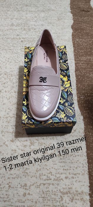 ko'ylaklar va oyoq kiyim