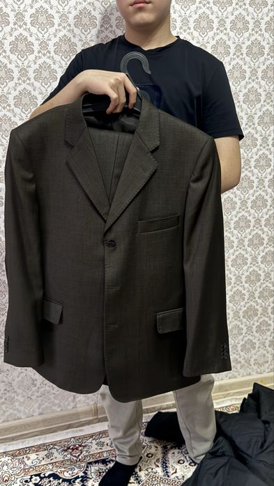 Продается костюм