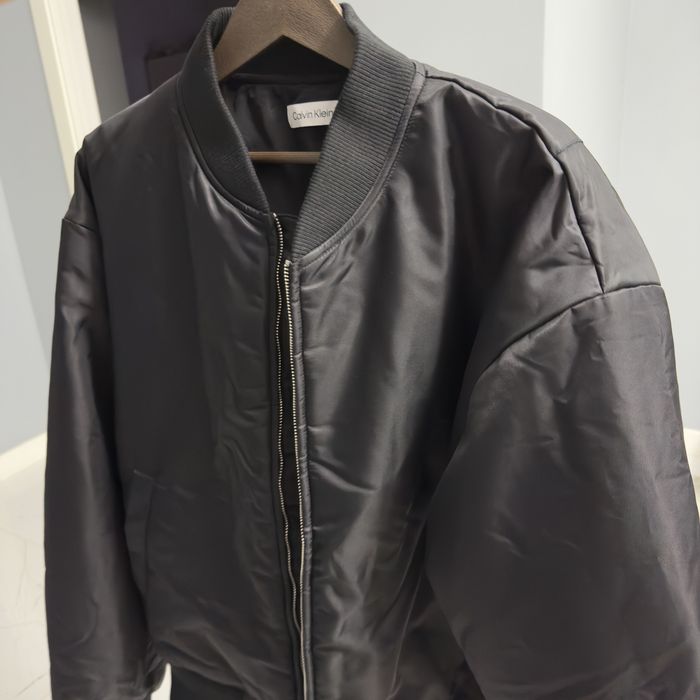 calvin klein.куртка. бомбер