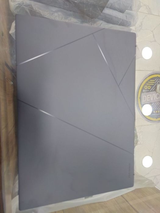 ASUS Zenbook 14 inch