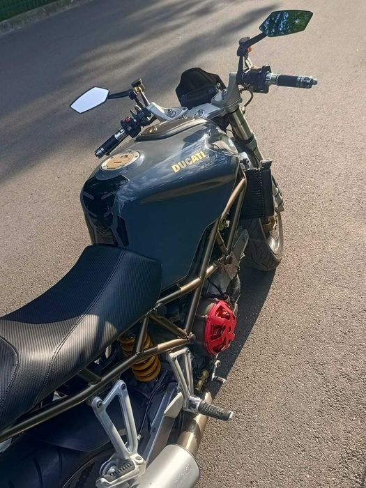 Motocicleta Ducati -  vând sau schimb cu mașina automata