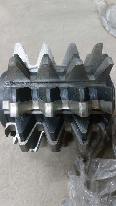 Фреза червячная м16