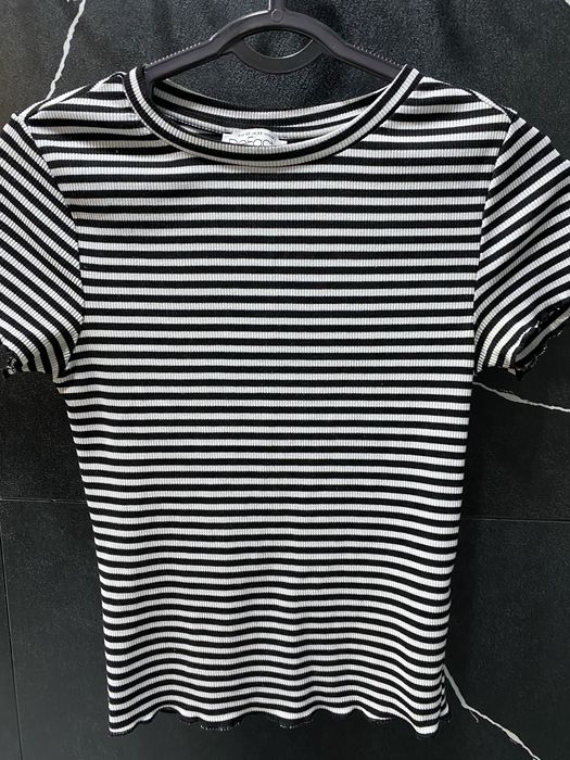 Стильная футболка в рубчик DeFacto в полоску