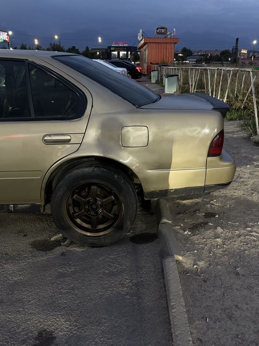 Nissan maxima j30