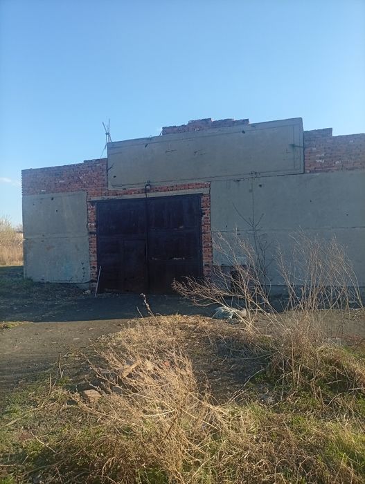 Продам Здание Территорию