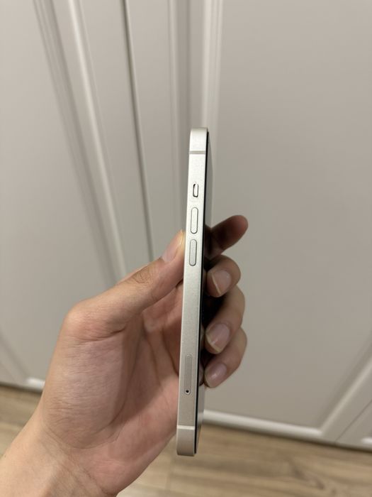 Айфон 13 в идеальном состоянии