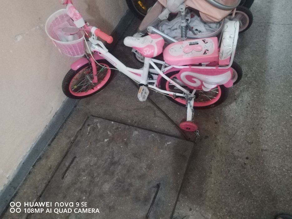 Vand bicicleta copii/role aproape noi