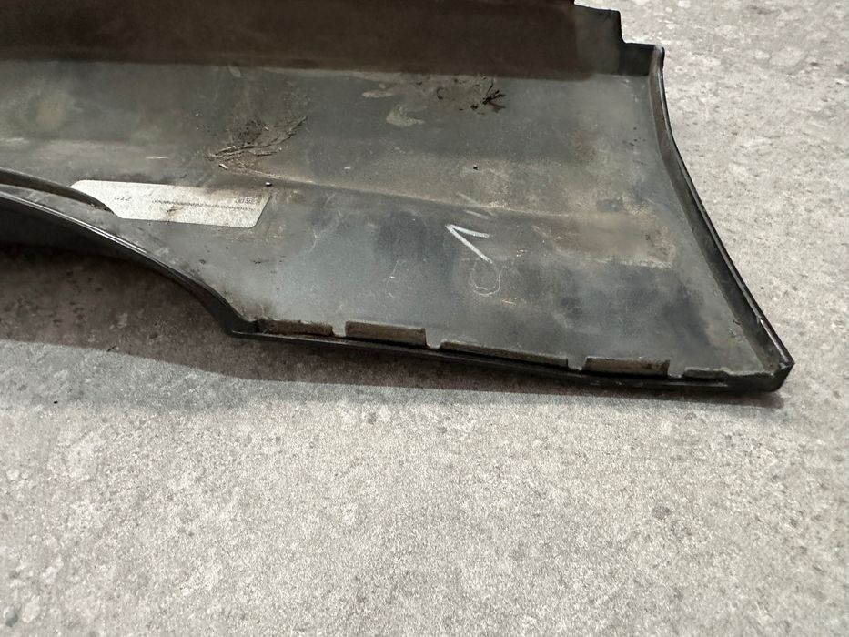 Prag stanga Bmw seria 7 / G12