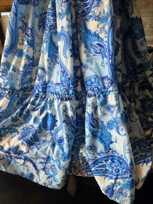 Прекрасна дълга рокля