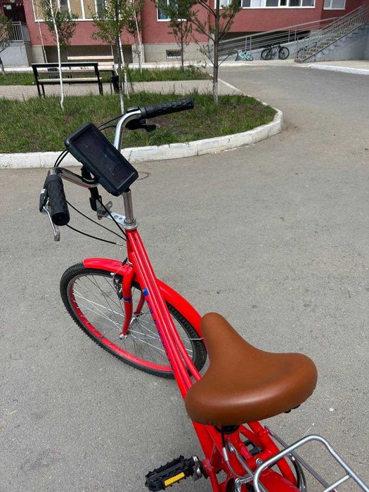 Велосипед винтажный красный