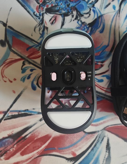 Продам мышь Mchose ax5v2
