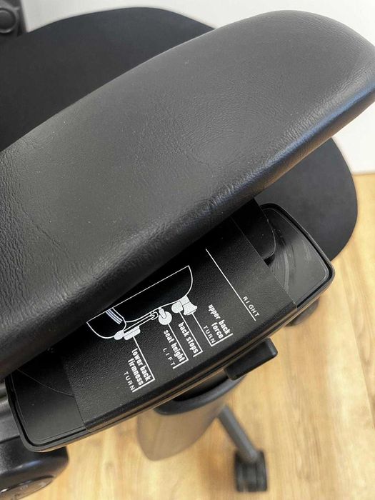 Refurbished Steelcase Leap V2