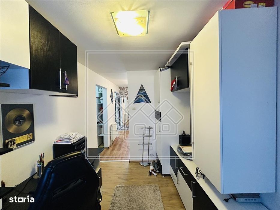 Ap decomandat, 3 camere, 2 balcoane - Cisnadie