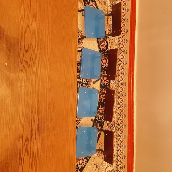 Стуля столымен.