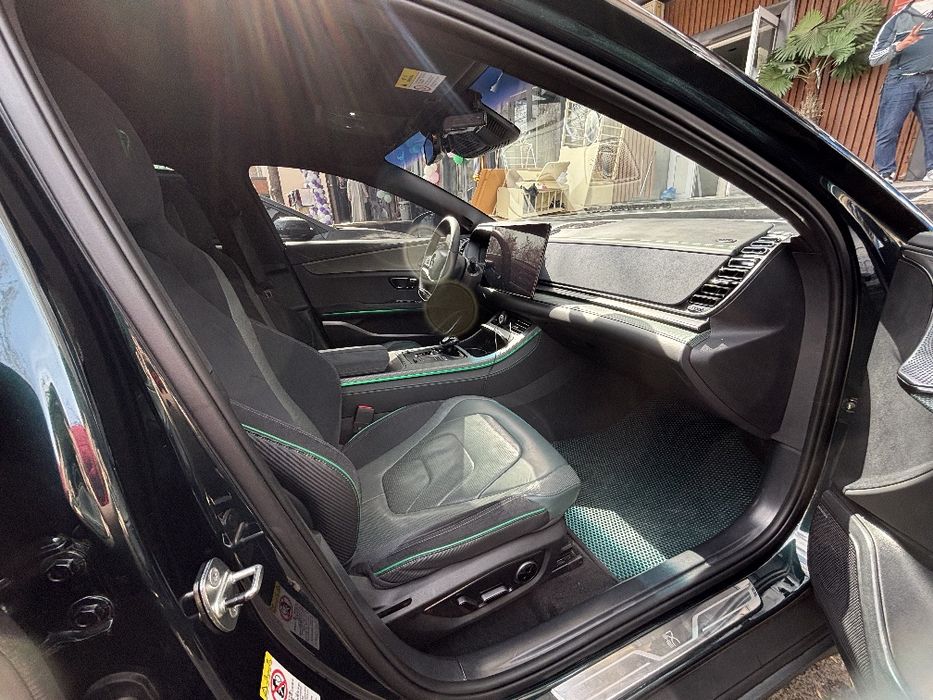 2022 год пробег 90тыс км,полный бронировка;мягкие амортизаторы,брембо