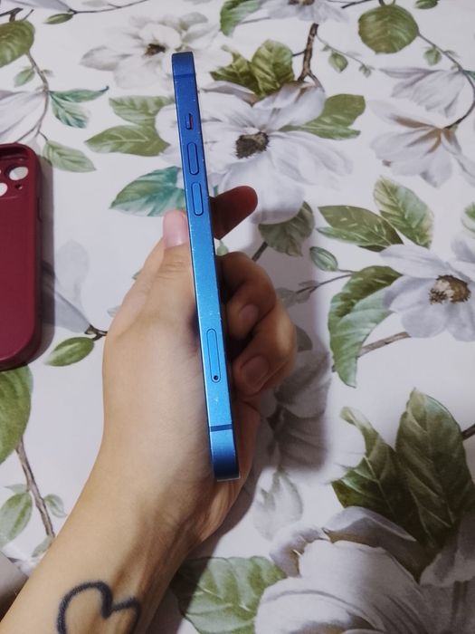 Айфон 13 на 256гбт