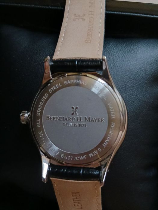 Швейцарские часы Bernard h Mayer