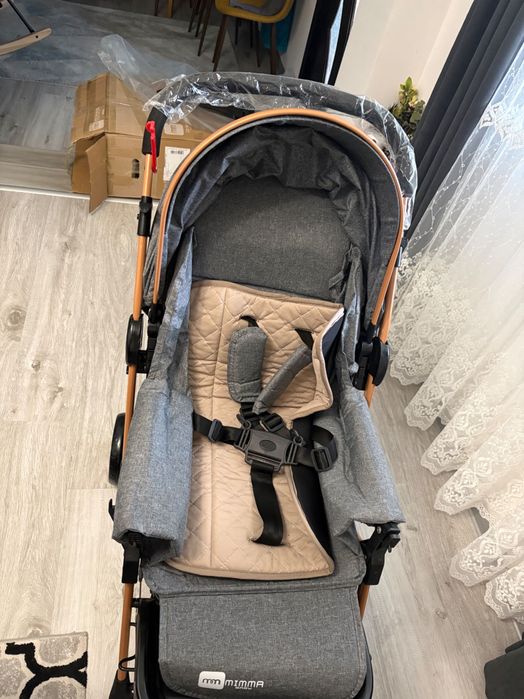 Чисто нова бебешка количка 2 в 1 плюс чанта за родители
