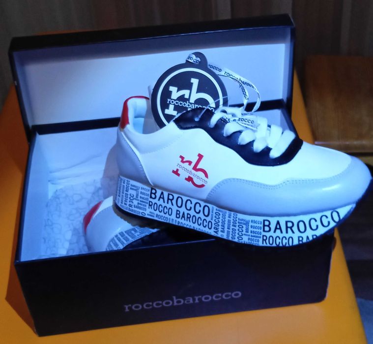 Кроссовки женские Roccobarocco