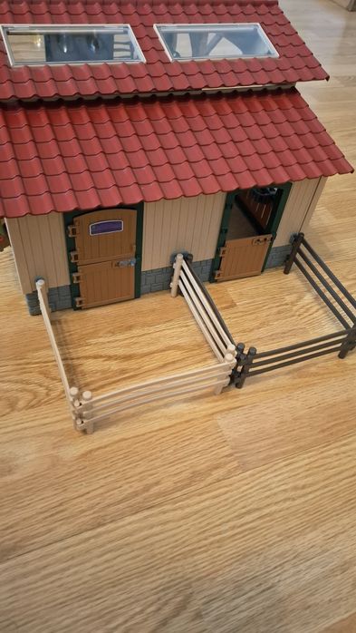 Ferma schleich  de vanzare urgent